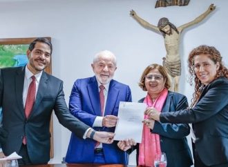 Lula aprova parecer da AGU que impõe demissão a quem praticar assédio sexual no serviço público federal