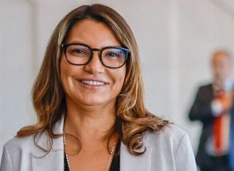 ‘Não é porque sou mulher do presidente que vou falar só de batom’, diz Janja sobre envolvimento em assuntos do governo