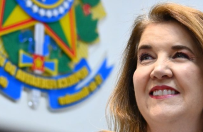 “Sempre vou garantir o direito de defesa do réu”, diz ministra Daniela Teixeira
