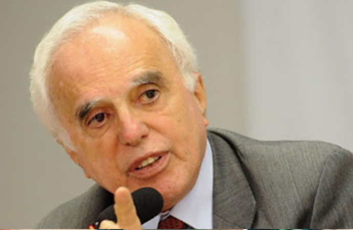 Morre o embaixador e ex-ministro Samuel Pinheiro Guimarães