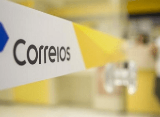 Correios arrecadam 200 toneladas em primeiro dia de doações para vítimas no RS