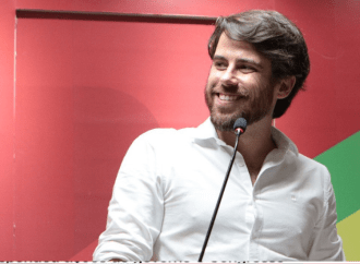 Guilherme Sigmaringa vence eleição e vai comandar PT do DF até 2029