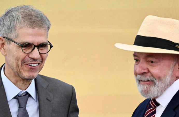 Governo do Brasil, do lado do povo brasileiro