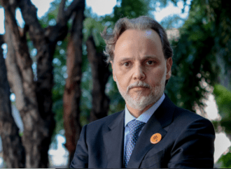 Marco Aurélio de Carvalho: “Não podemos permitir que Bolsonaro esteja acima da Lei”