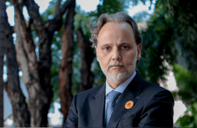 Marco Aurélio de Carvalho: “Não podemos permitir que Bolsonaro esteja acima da Lei”