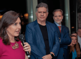 Simone Tebet participa de roda de conversa com empresários em São Paulo