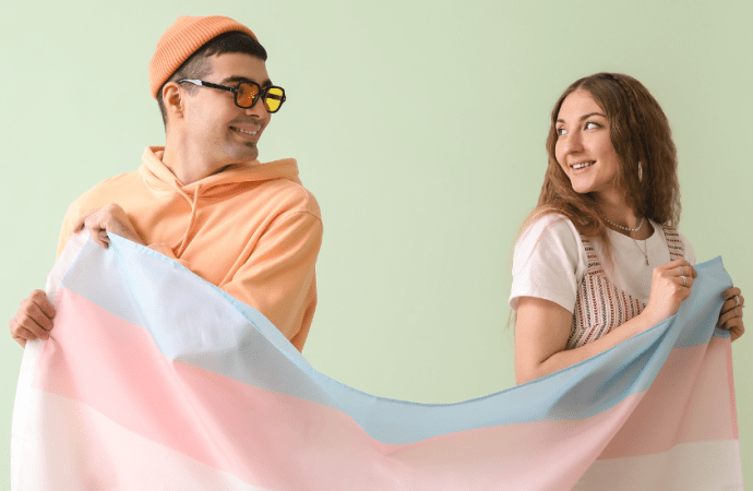 A obrigatoriedade de fornecimento amplo de procedimentos e tratamentos para redesignação sexual de pessoas transexuais