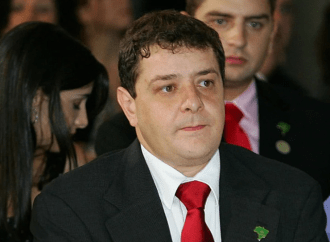 Nada ilegal: Quebra de sigilo de Lulinha não revela depósitos do Careca do INSS