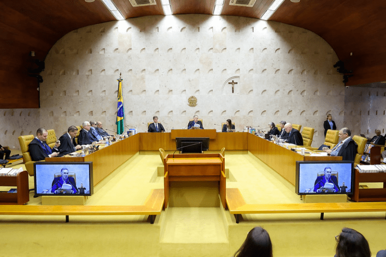 O processo de impeachment de ministros do STF deveria ser mais efetivo? NÃO