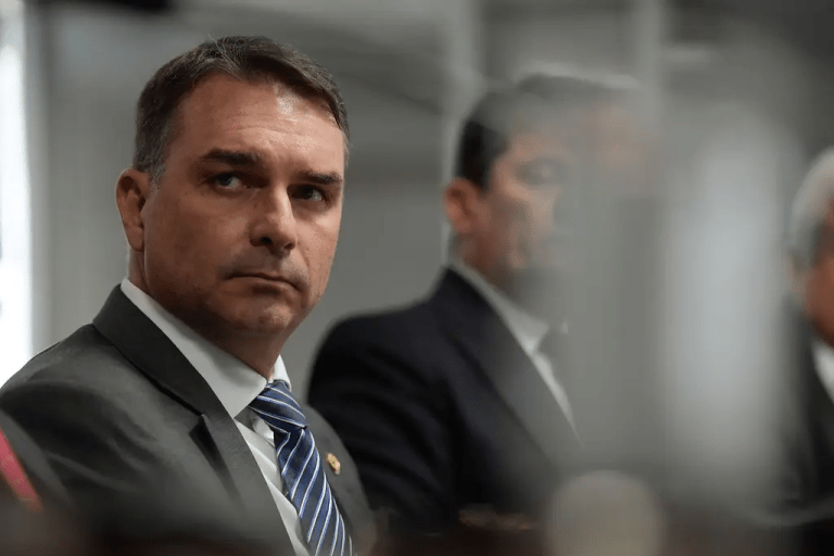 Corrupção supera todos os temas nas redes sociais após revelação sobre ligação entre Flávio Bolsonaro e Daniel Vorcaro