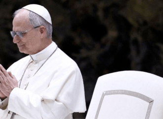 Em ato histórico, papa pede perdão pelo envolvimento da Igreja na escravidão