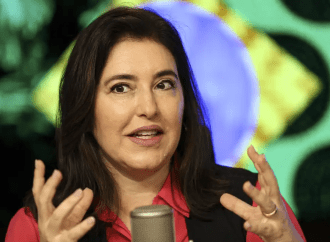 Brasil não pode abrir mão do Pix, sem coleira no STF e exploração de terras raras: o que pensa Simone Tebet