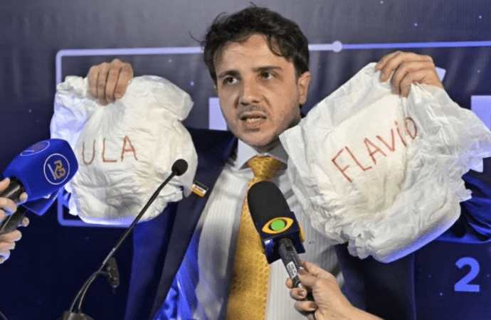 ‘Paramos no tempo’ por cobrar ética nas eleições?